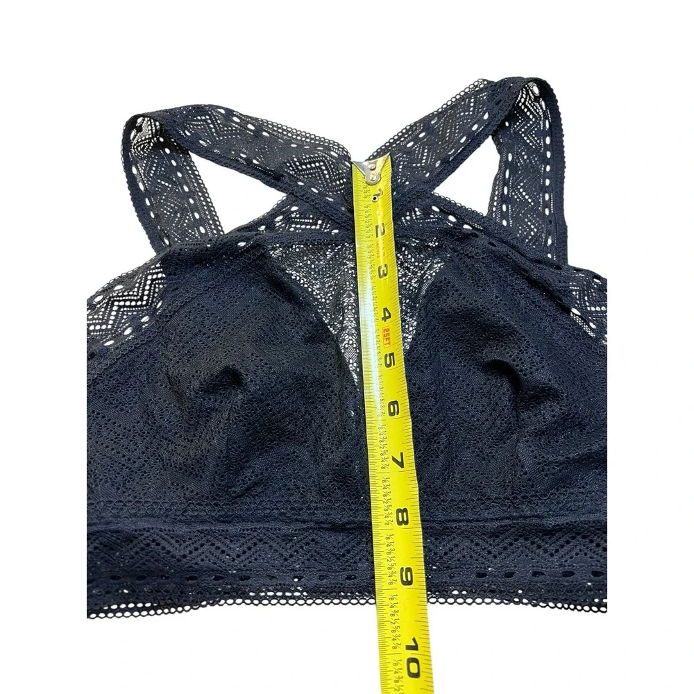 NEW Flirtitude Bralette Small Lace Black Halter‎ Wireless Crisscross